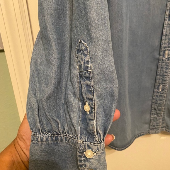 New-Ralph Lauren Blue button down blouse - Picture 5 of 7